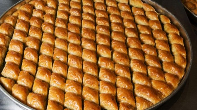 Çıtır Çıtır Ev Baklavası